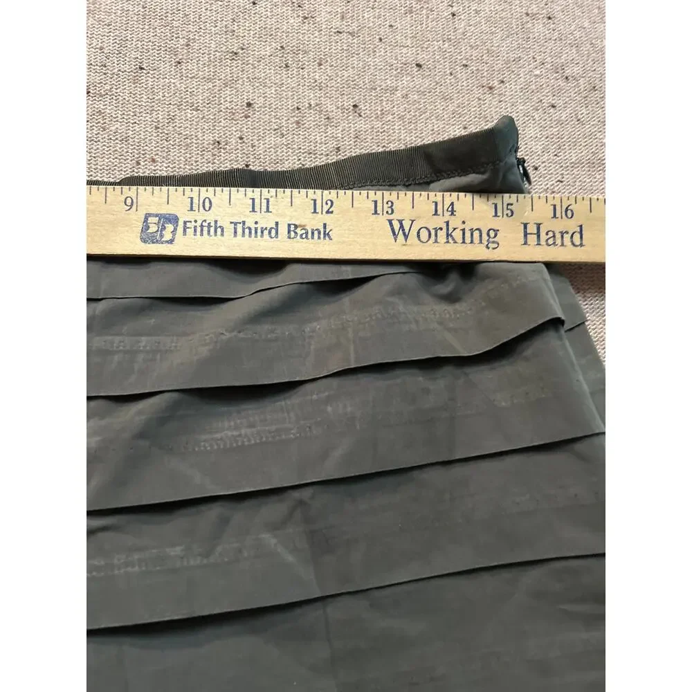 J. Crew Womens Mid Rise Layered Tier Shorts DarkGreen Side Zipper Casual Size 4